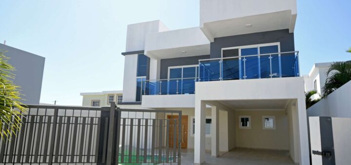 Casa 4 Dormitorios Puerto Plata DR